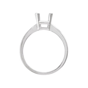 Solitaire Ring · 0.5–3 ct — 18K White Gold, detail
