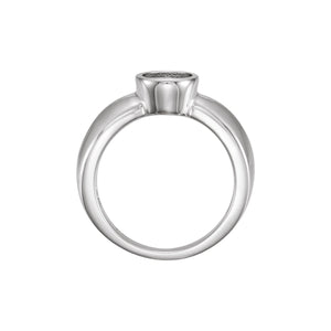 Bezel-Set Solitaire Engagement Ring · 0.5–1.5 ct — Sterling Silver, detail