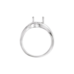 Oval Solitaire Ring · 0.5–2 ct — 18K White Gold, detail