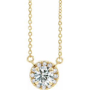 French-Set Halo-Style Necklace · 3.7–7 ct — 14K Yellow Gold