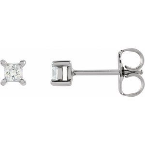 Lab-Grown Diamond Stud Earrings · 0.1–1 ct — 14K White Gold